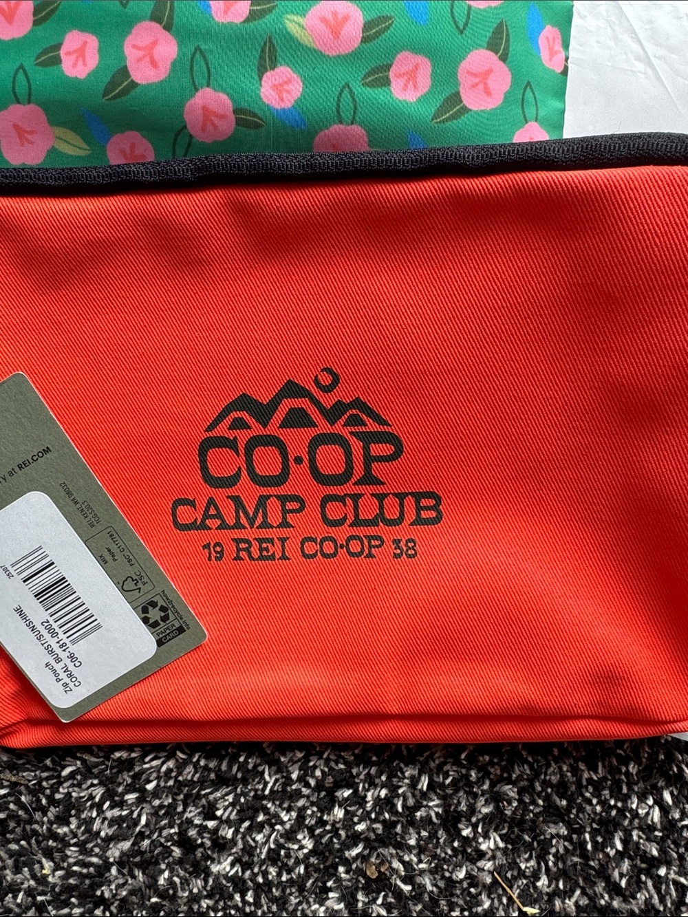 FLASH sale!!! Everyone is always looking for a cute Cosmetic Case! - Picture 5 of 9